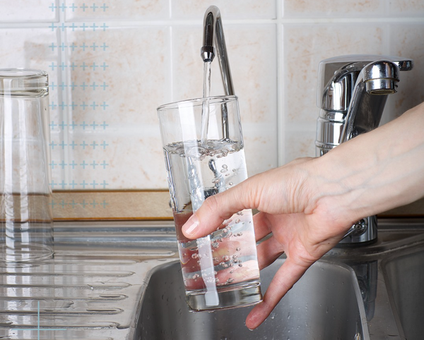 How Does An Under sink Reverse Osmosis Filter Work?